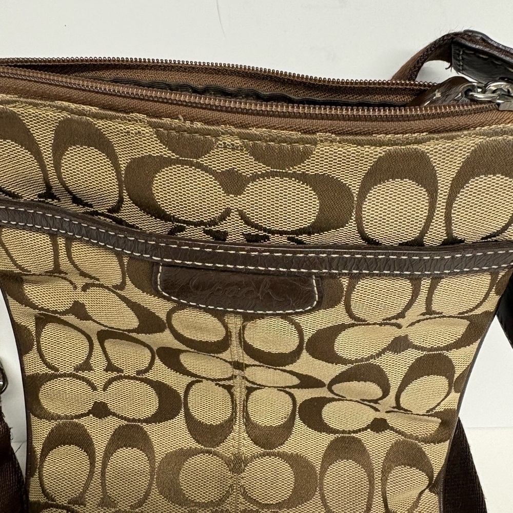 Coach Womens Signature Canvas Crossbody Bag in Khaki Brown Leather Trim - Picture 4 of 10